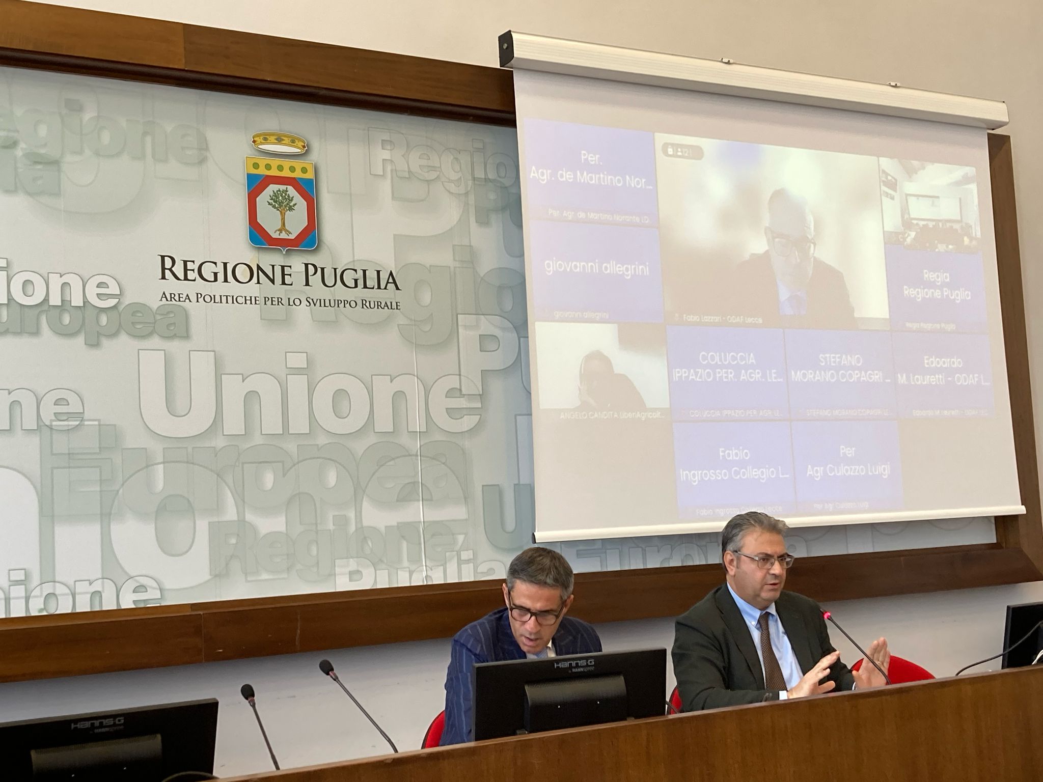 Galleria Pentassuglia su incontro partenariato Xylella - Diapositiva 2 di 3