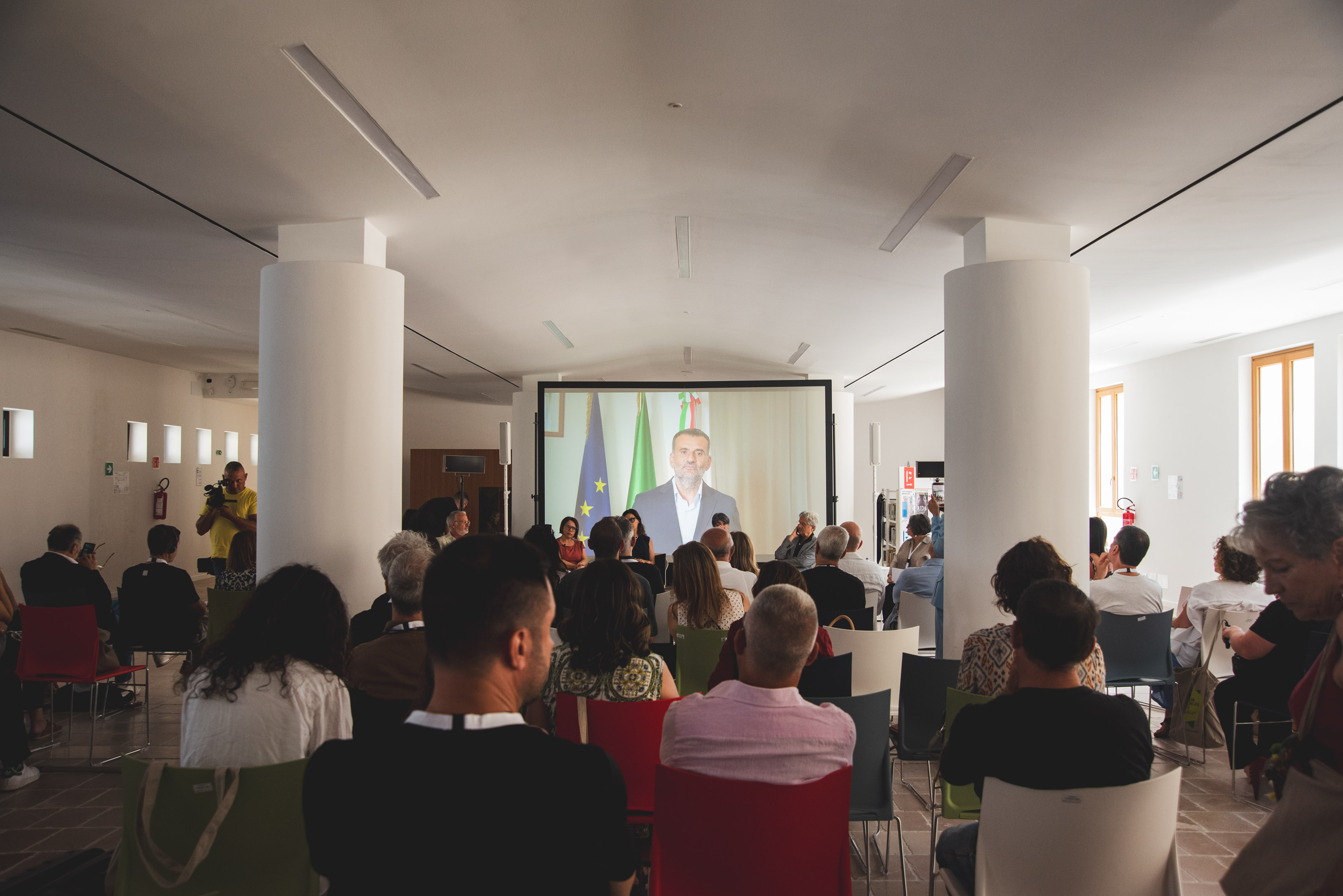 Galleria “Visioni dal Sud”: Regioni e Ministero della Cultura a confronto per costruire una strategia comune per il futuro della cultura nel Mezzogiorno - Diapositiva 4 di 5