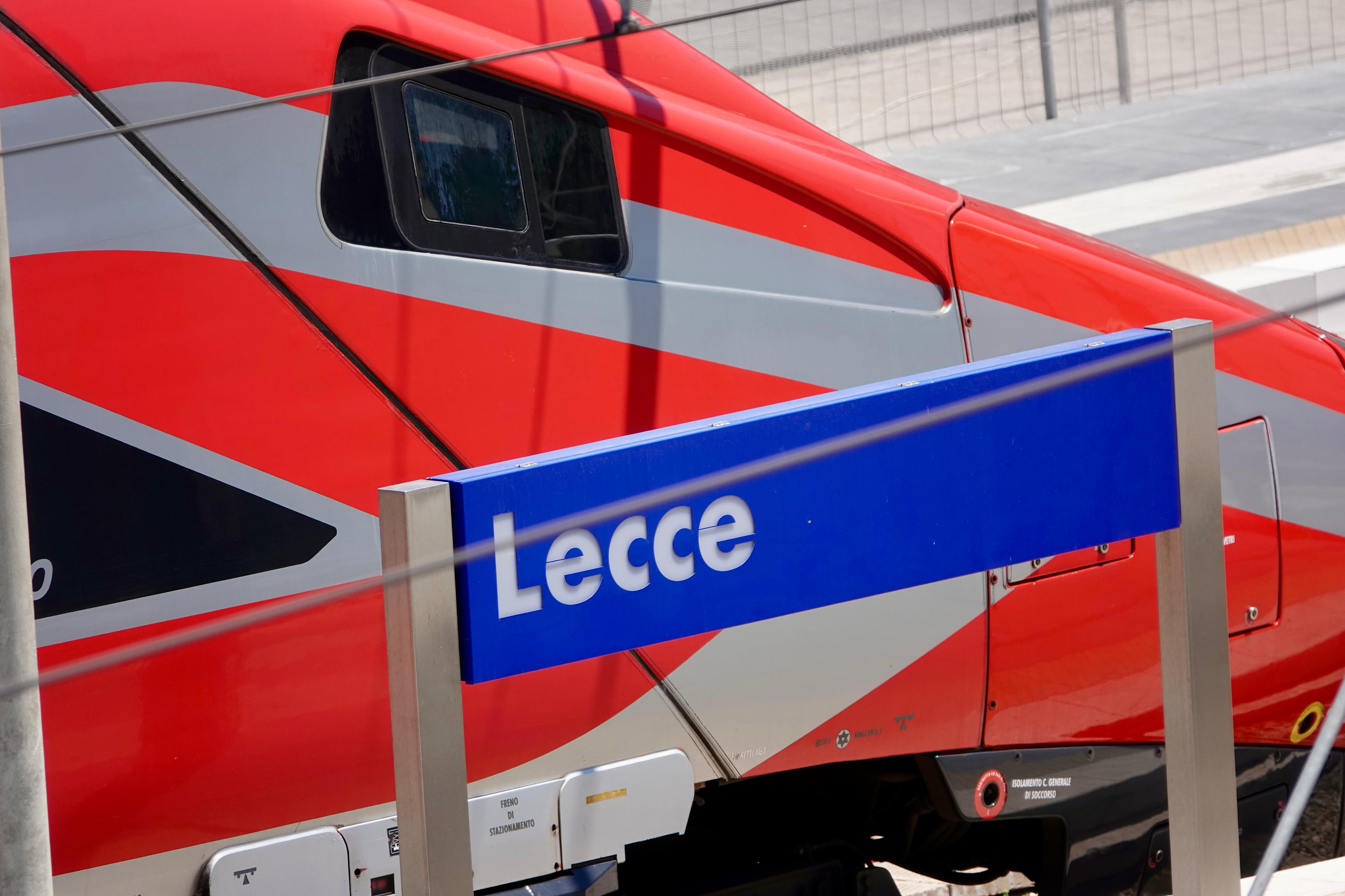 Galleria Mobilità, Decaro e Piemontese a Lecce per il sopralluogo al nuovo ingresso della stazione ferroviaria - Diapositiva 7 di 13