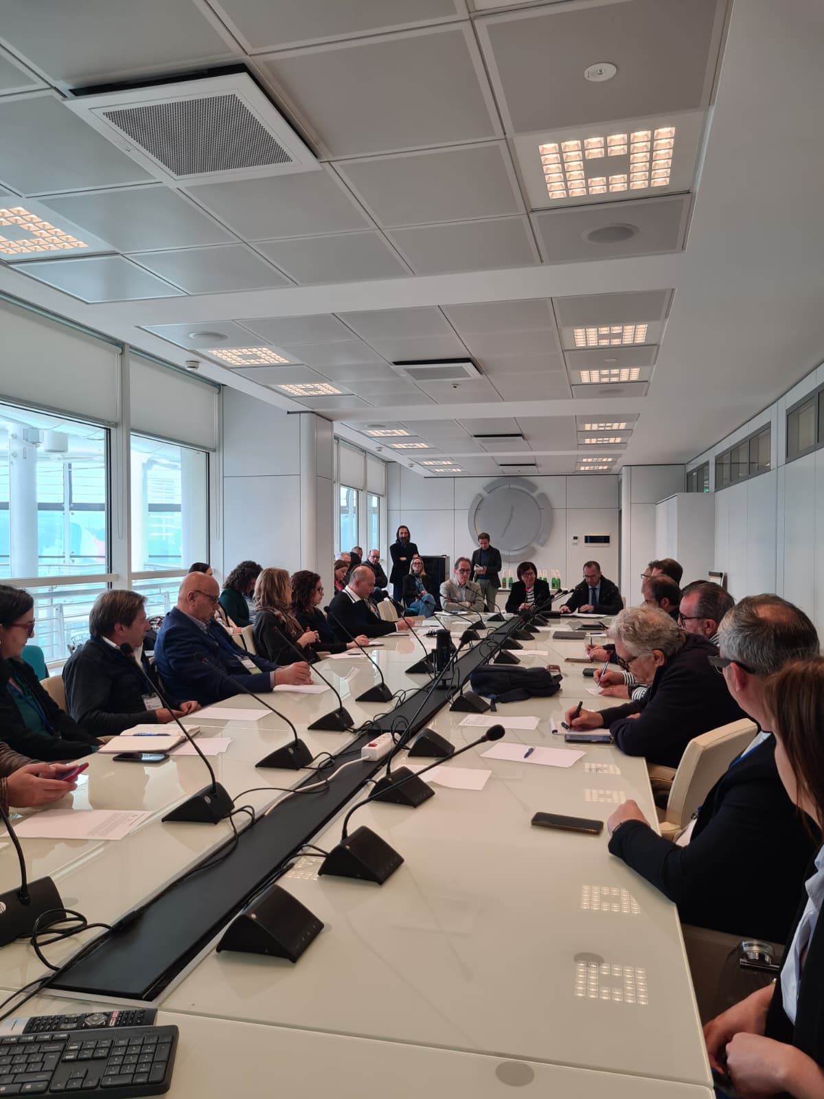 Galleria Aree naturali protette, l’assessore Ciliento incontra gli enti gestori dei parchi e annuncia nuovi finanziamenti - Diapositiva 1 di 3